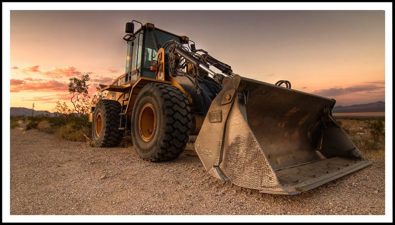 IMAGE: http://i84.photobucket.com/albums/k21/DonJuanMair/Cat2.jpg