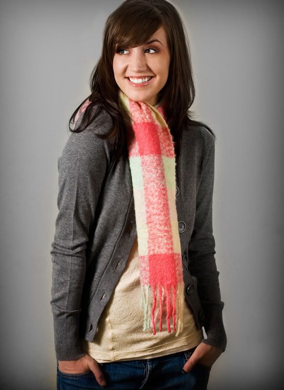 IMAGE: http://i84.photobucket.com/albums/k21/DonJuanMair/Kristal-2.jpg