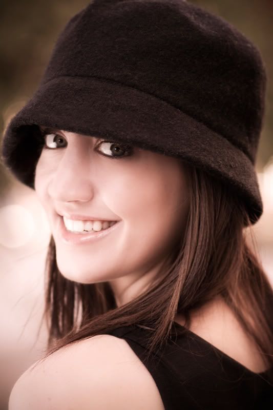 IMAGE: http://i84.photobucket.com/albums/k21/DonJuanMair/KristalDistrict2-2-1.jpg