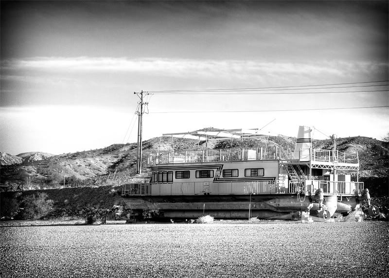 IMAGE: http://i84.photobucket.com/albums/k21/DonJuanMair/Untitled-1-3.jpg