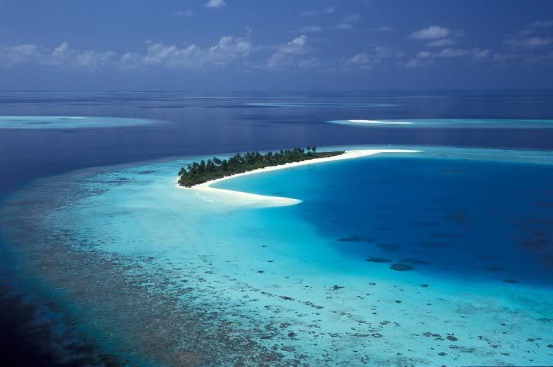 Aloofushi Dhaalu Atoll