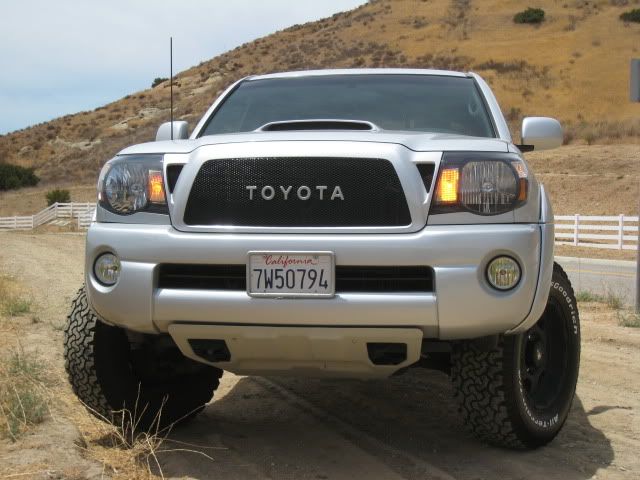 2009 toyota tacoma black emblems #2