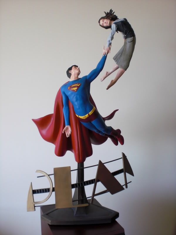 Superman Returns Statue