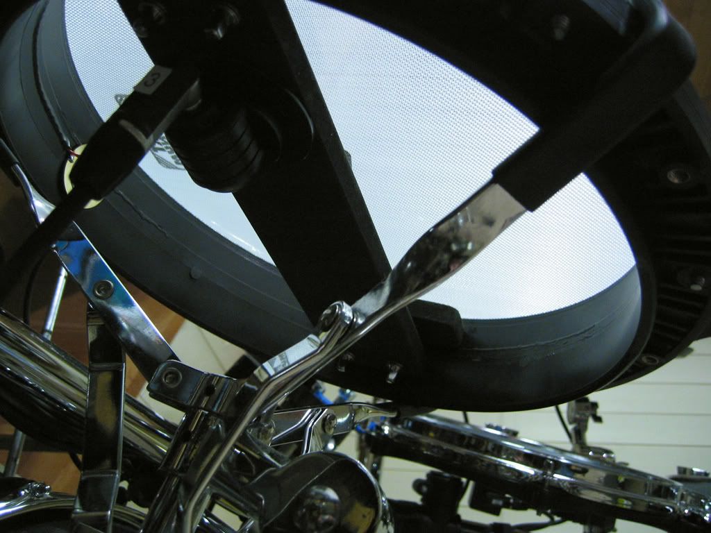 Snare trigger