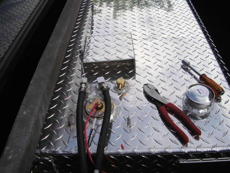 Auxiliary Fuel Tank/Tool box under a bed cover help The Diesel Stop
