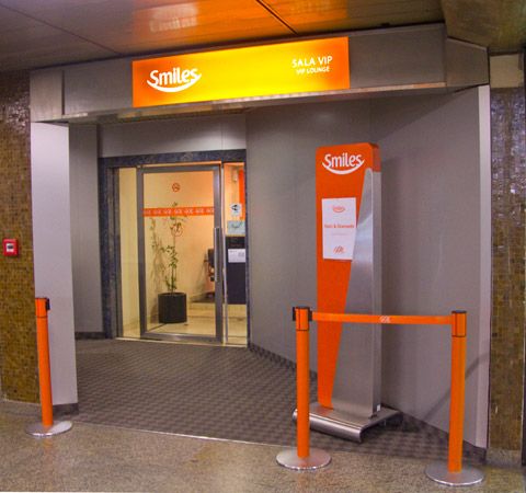 Smiles: Sala Vip Doméstica do Aeroporto Internacional de Guarulhos – GRU – Aeroporto André Franco Montoro Smiles: Sala Vip Doméstica do Aeroporto Internacional de Guarulhos – GRU – Aeroporto André Franco Montoro